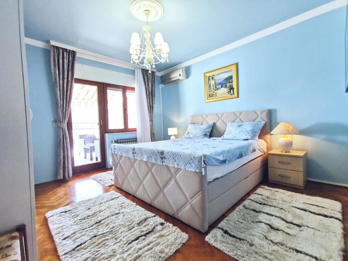 Apartments Mira Kaštela 外观 照片