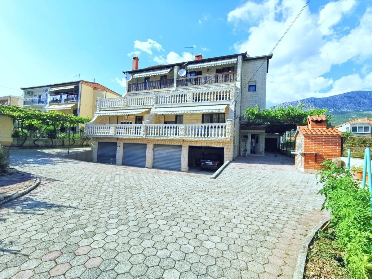 Apartments Mira Kaštela 外观 照片