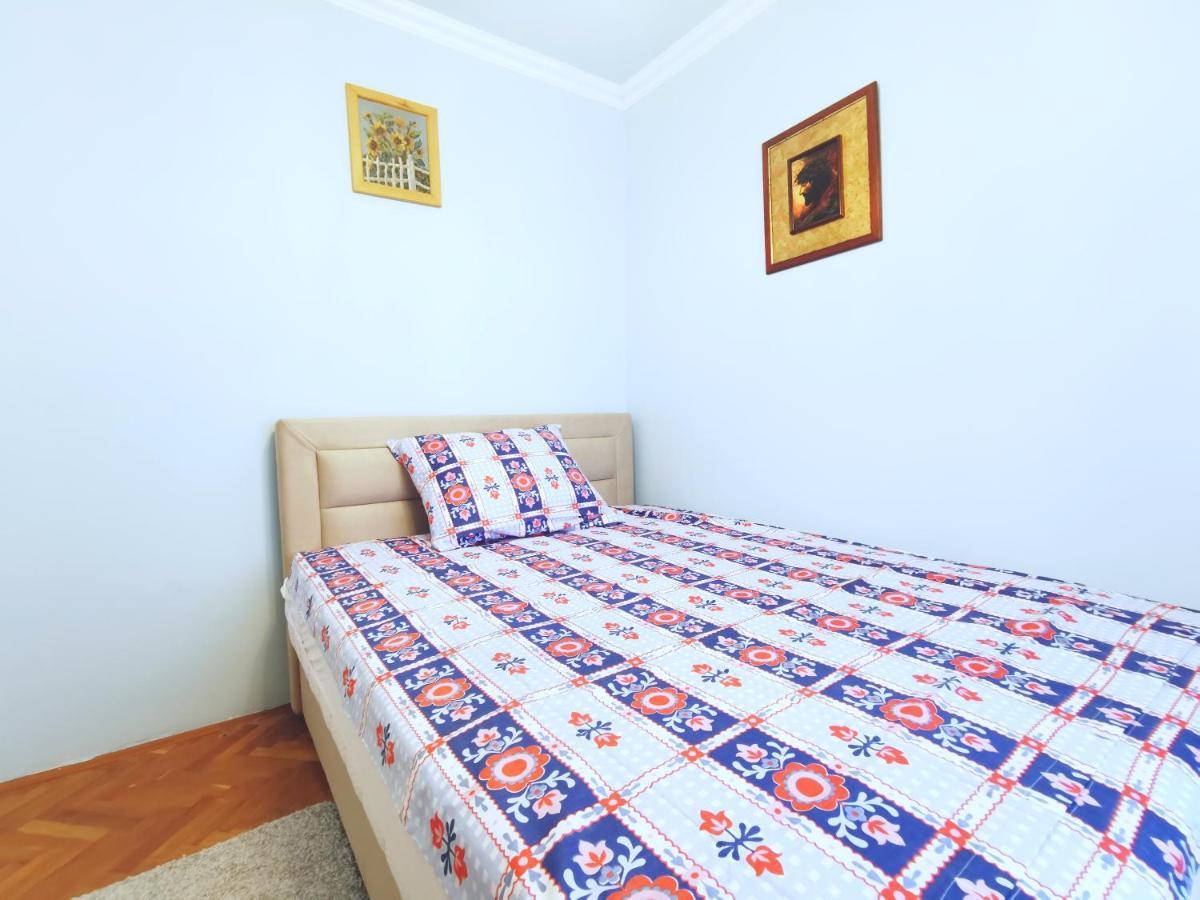 Apartments Mira Kaštela 外观 照片