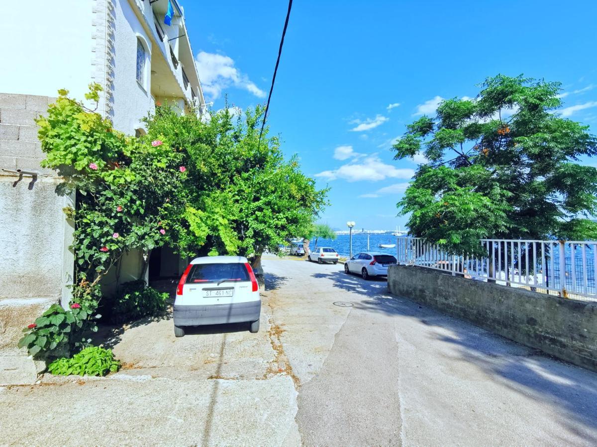 Apartments Mira Kaštela 外观 照片